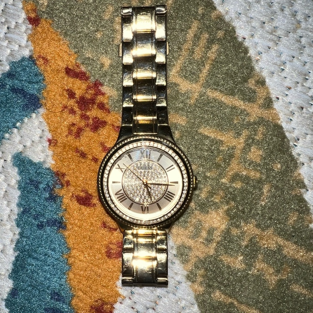 Guess Gold-Tone Women’s Watch (Small/Medium Wrist)